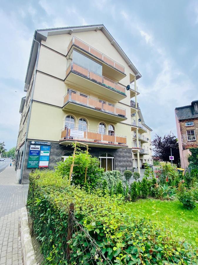 Apartamenty Teatralne Gorzów Wielkopolski Eksteriør billede